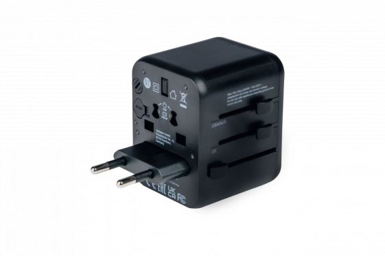 Verbatim Universal Travel Adapter UTA-01 Plug with 2 x USB-A ports